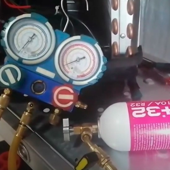 GAS ECOLÓGICO+32 ALTERNATIVO R410A R32 800gr +VALVULA + MANGUERA